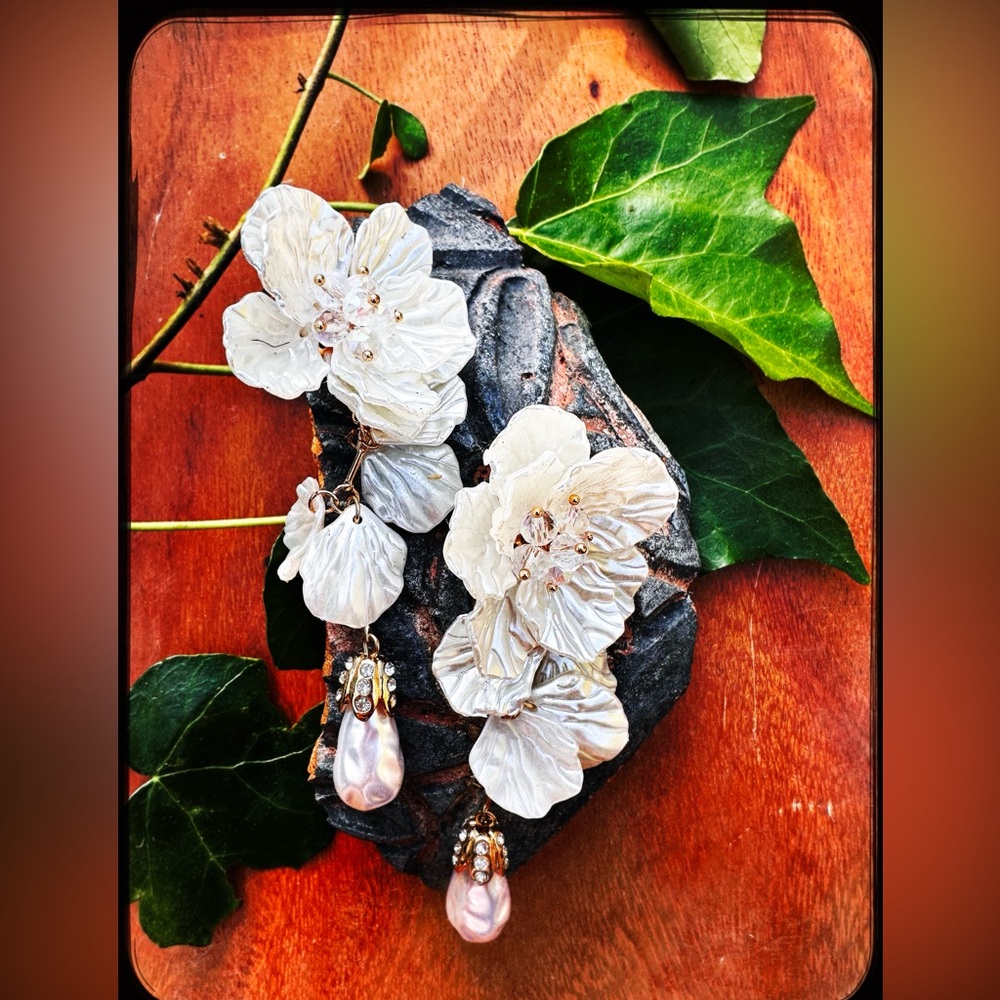 SOLD White resin pearlescent floral statement earrings